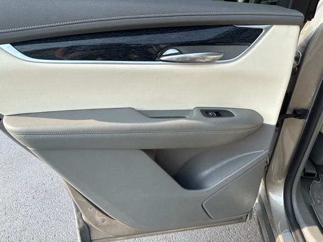 2022 Cadillac XT6 AWD Premium Luxury