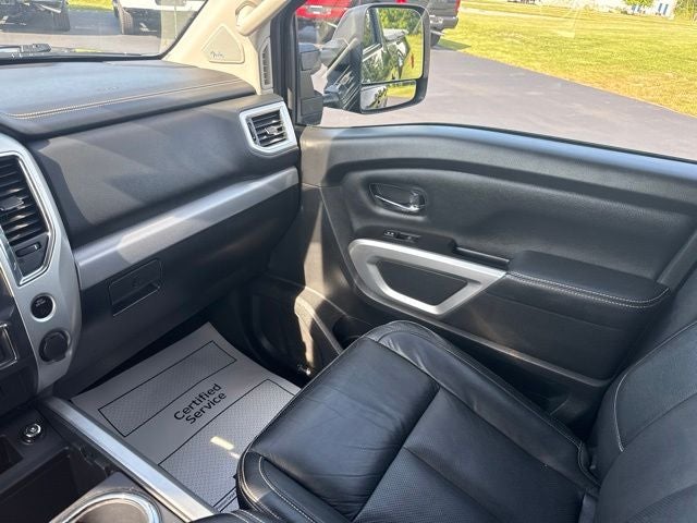 2019 Nissan TITAN PRO-4X