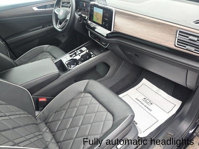 2025 Volkswagen Atlas 2.0T SEL Premium R-Line