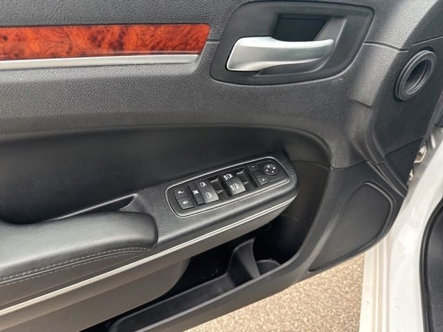 2014 Chrysler 300 Base