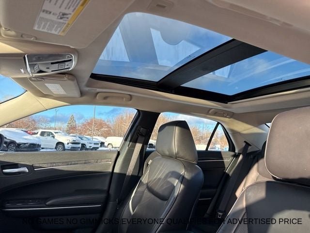 2023 Chrysler 300 Touring-L AWD