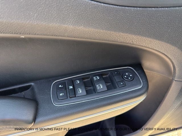 2023 Chrysler 300 Touring-L AWD