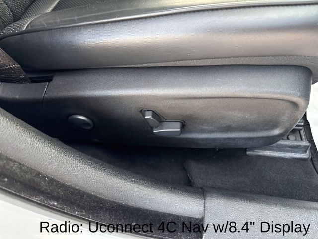 2023 Chrysler 300 Touring-L AWD