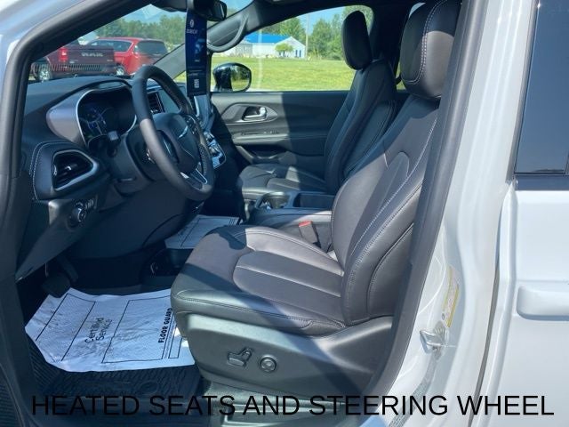 2025 Chrysler Pacifica PACIFICA SELECT