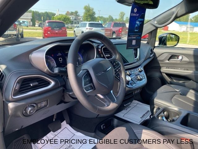 2025 Chrysler Pacifica PACIFICA SELECT