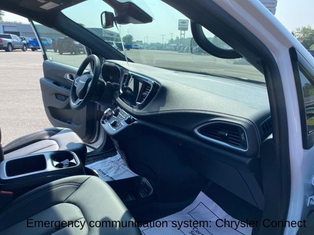 2025 Chrysler Pacifica PACIFICA SELECT