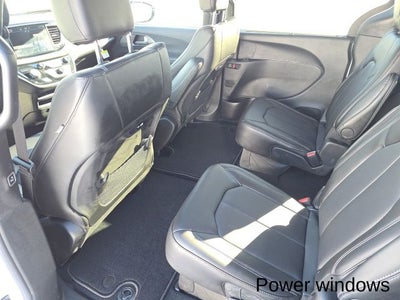 2026 Chrysler Pacifica PACIFICA SELECT AWD