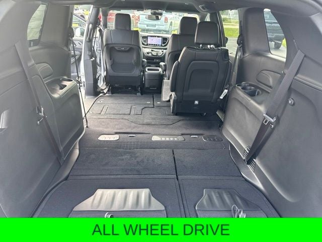 2026 Chrysler Pacifica PACIFICA SELECT AWD