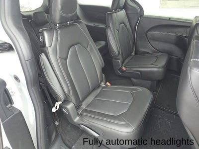 2026 Chrysler Pacifica PACIFICA SELECT AWD