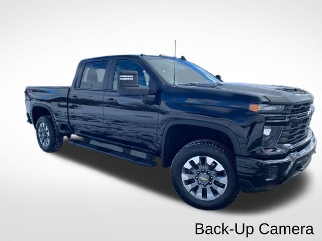 2024 Chevrolet Silverado 2500HD 4WD Crew Cab Standard Bed Custom