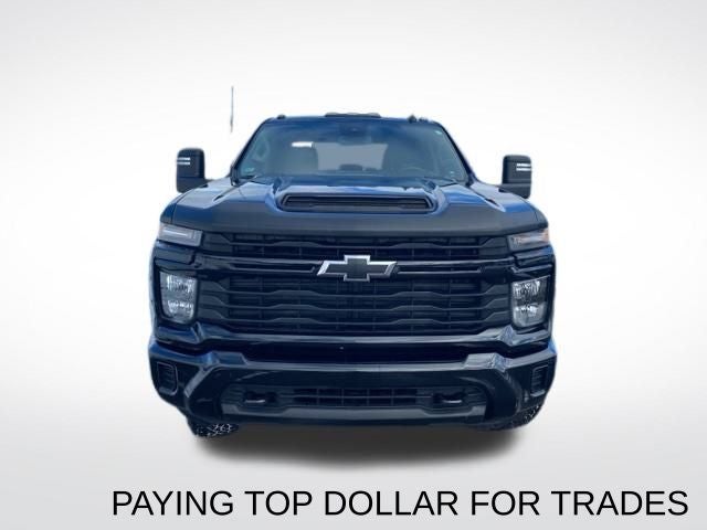 2024 Chevrolet Silverado 2500HD 4WD Crew Cab Standard Bed Custom