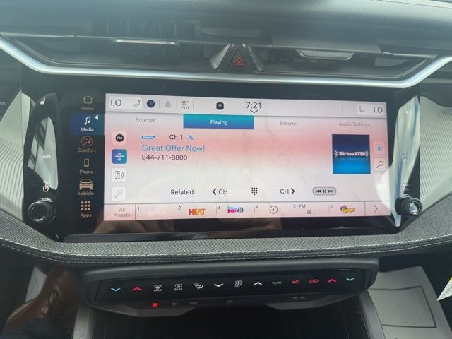 2026 Jeep Cherokee CHEROKEE LAREDO 4X4