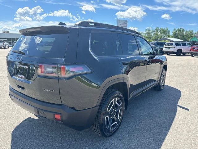 2026 Jeep Cherokee CHEROKEE LAREDO 4X4