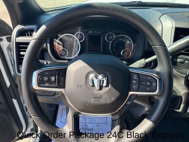 2026 RAM Ram 2500 RAM 2500 BLACK EXPRESS CREW CAB 4X4 6'4' BOX