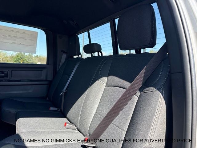 2026 RAM Ram 2500 RAM 2500 BLACK EXPRESS CREW CAB 4X4 8' BOX