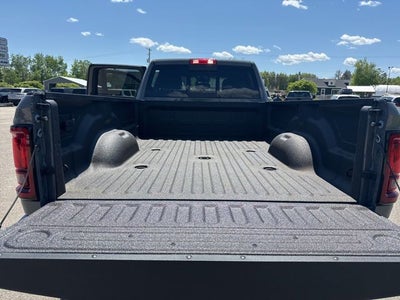 2026 RAM Ram 2500 RAM 2500 BLACK EXPRESS CREW CAB 4X4 8' BOX