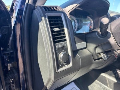 2018 RAM 2500 Tradesman Regular Cab 4x4 8' Box