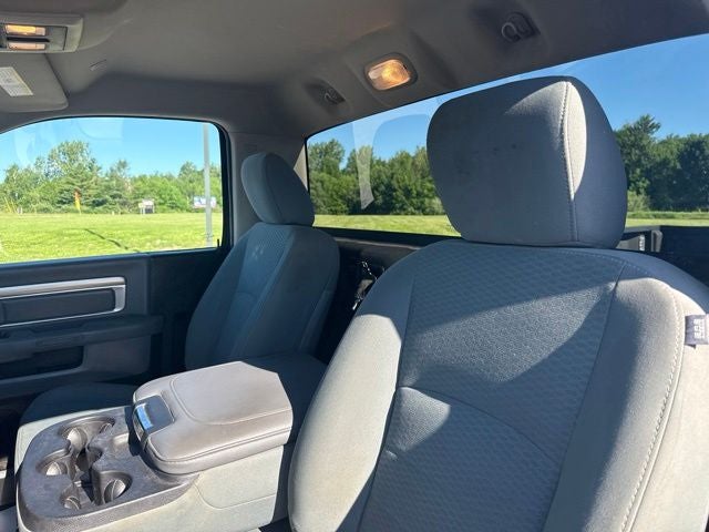 2018 RAM 2500 Tradesman Regular Cab 4x4 8' Box