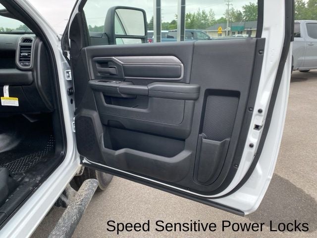 2024 RAM Ram 2500 RAM 2500 TRADESMAN REGULAR CAB 4X4 8' BOX