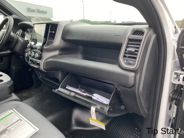 2024 RAM Ram 2500 RAM 2500 TRADESMAN REGULAR CAB 4X4 8' BOX