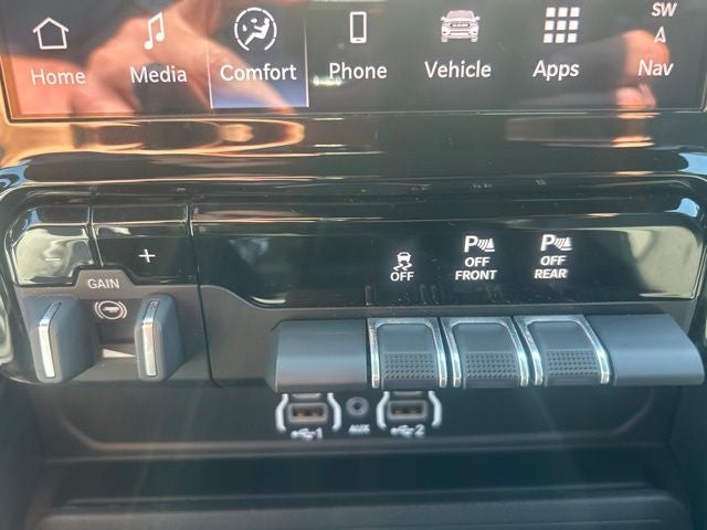 2026 RAM 1500 Big Horn Crew Cab 4x4 5'7' Box