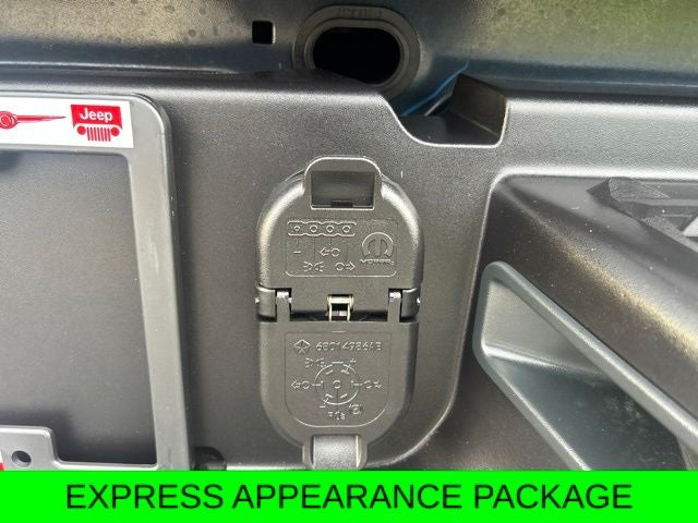 2027 RAM 2500 Black Express