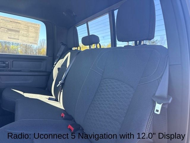 2026 RAM Ram 2500 RAM 2500 BLACK EXPRESS CREW CAB 4X4 6'4' BOX