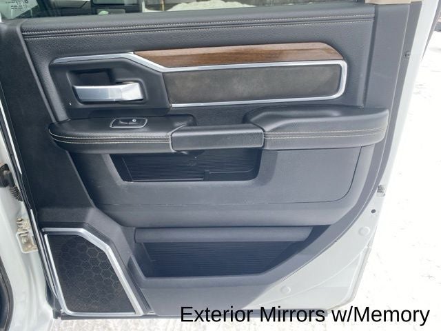 2024 RAM 2500 Laramie Crew Cab 4x4 6'4' Box