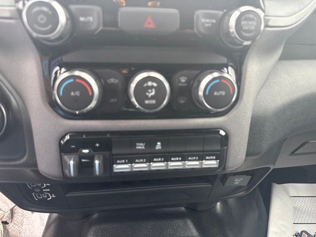 2024 RAM 2500 Tradesman Crew Cab 4x4 8' Box