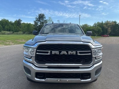 2022 RAM 2500 Tradesman Crew Cab 4x4 8' Box