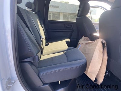 2024 RAM Ram 3500 Chassis Cab RAM 3500 TRADESMAN CREW CAB CHASSIS 4X4 60' CA