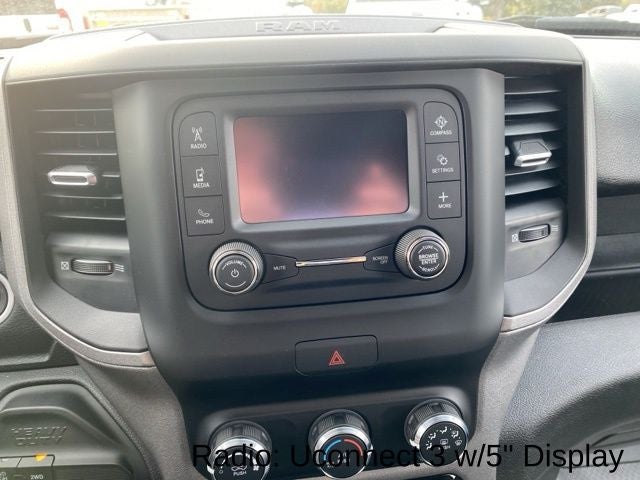 2024 RAM Ram 3500 Chassis Cab RAM 3500 TRADESMAN CREW CAB CHASSIS 4X4 60' CA