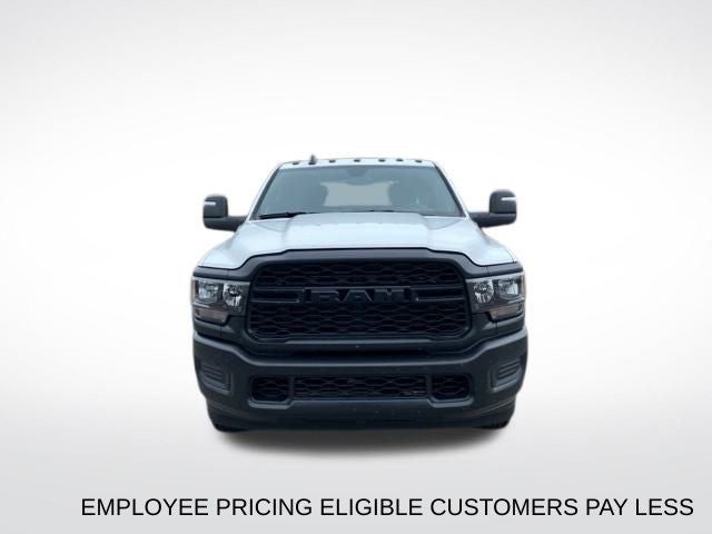 2024 RAM Ram 3500 Chassis Cab RAM 3500 TRADESMAN CREW CAB CHASSIS 4X4 60' CA