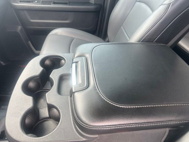 2024 RAM 3500 Chassis Tradesman/SLT/Laramie/Limited