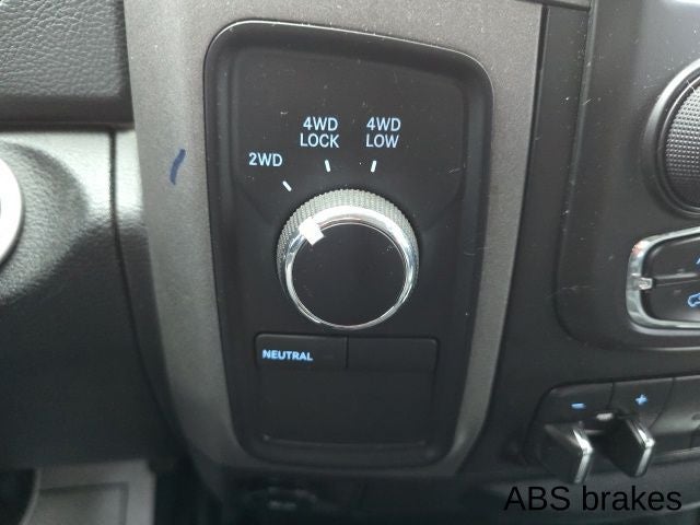 2018 RAM 3500 Chassis Tradesman/SLT/Laramie