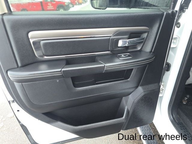 2018 RAM 3500 Chassis Tradesman/SLT/Laramie