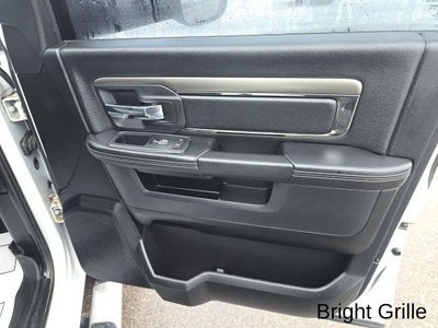 2018 RAM 3500 Chassis Tradesman/SLT/Laramie