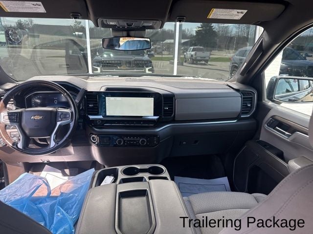 2022 Chevrolet Silverado 1500 4WD Crew Cab Standard Bed LT