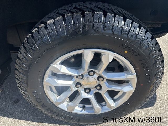 2022 Chevrolet Silverado 1500 4WD Crew Cab Standard Bed LT