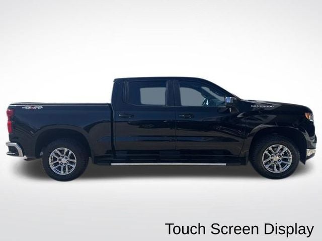 2022 Chevrolet Silverado 1500 4WD Crew Cab Standard Bed LT