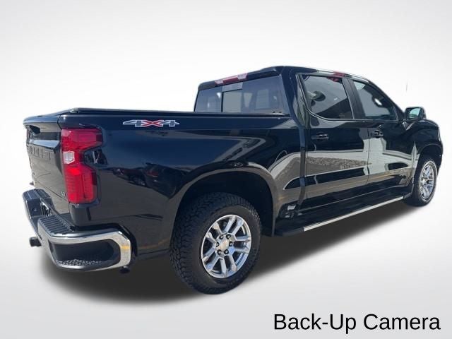 2022 Chevrolet Silverado 1500 4WD Crew Cab Standard Bed LT