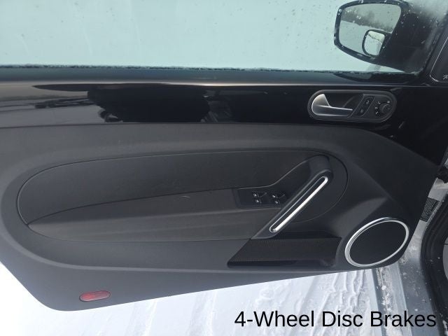 2013 Volkswagen Beetle Convertible 2.0T