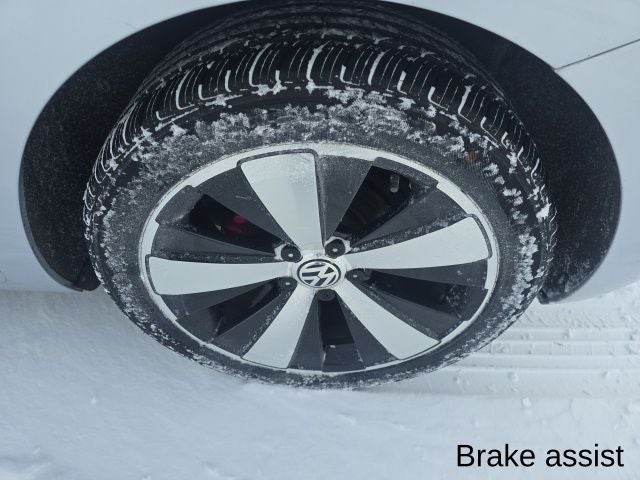 2013 Volkswagen Beetle Convertible 2.0T