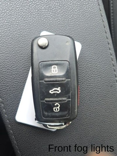 2013 Volkswagen Beetle Convertible 2.0T