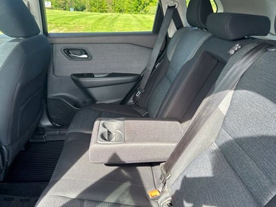 2021 Nissan Rogue SV FWD