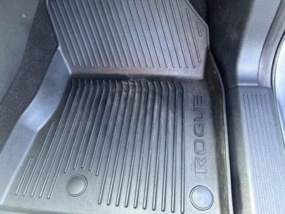2021 Nissan Rogue SV FWD