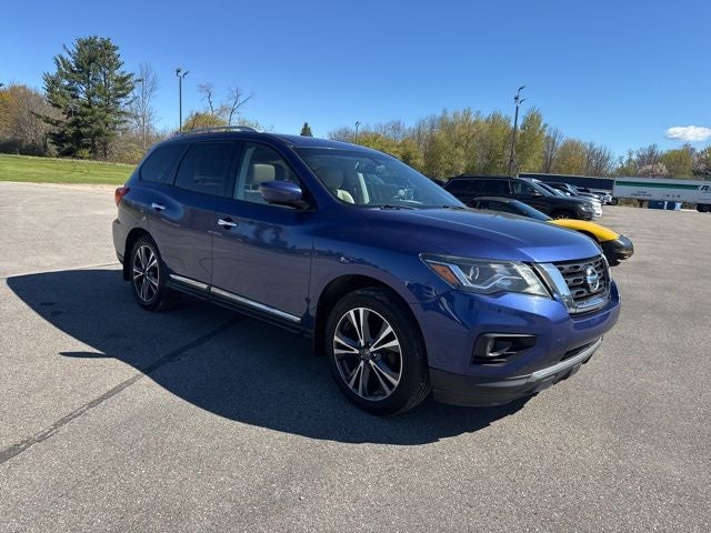 2017 Nissan Pathfinder Platinum