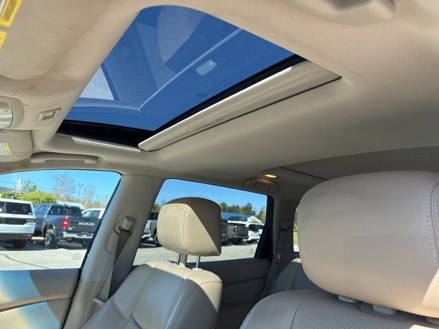 2017 Nissan Pathfinder Platinum