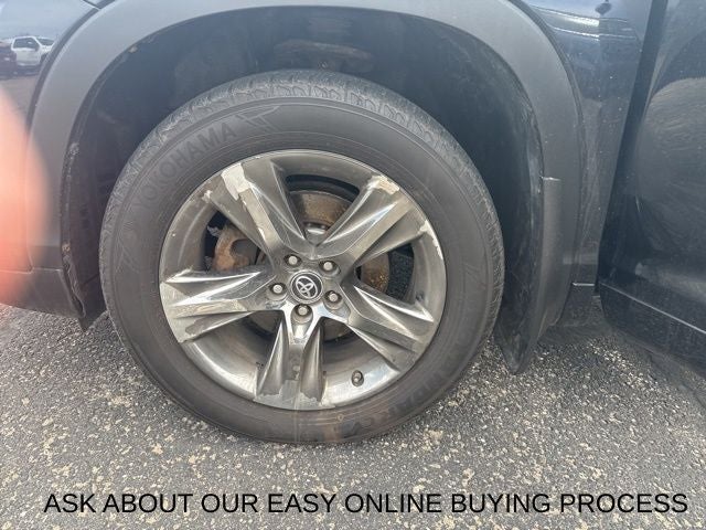 2018 Toyota Highlander Base