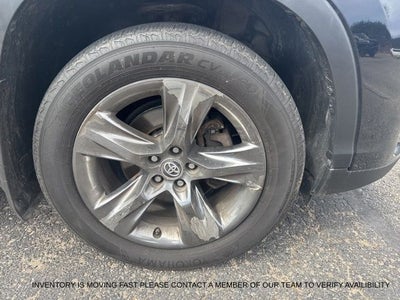 2018 Toyota Highlander Base